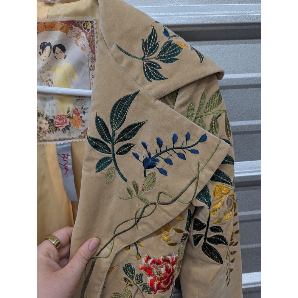 Vintage Biya Johnny Was Tan Velvet Floral Embroidered Snap Front Jacket Boho- XS - Picture 5 of 11